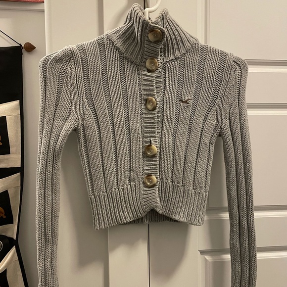 Hollister sweater/ 2 for $25